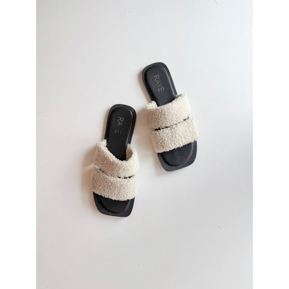 RAYE Lounge Natural Ivory Faux Shearling Fur Slides Sandals Flats, Size 5.5 - Picture 1 of 9